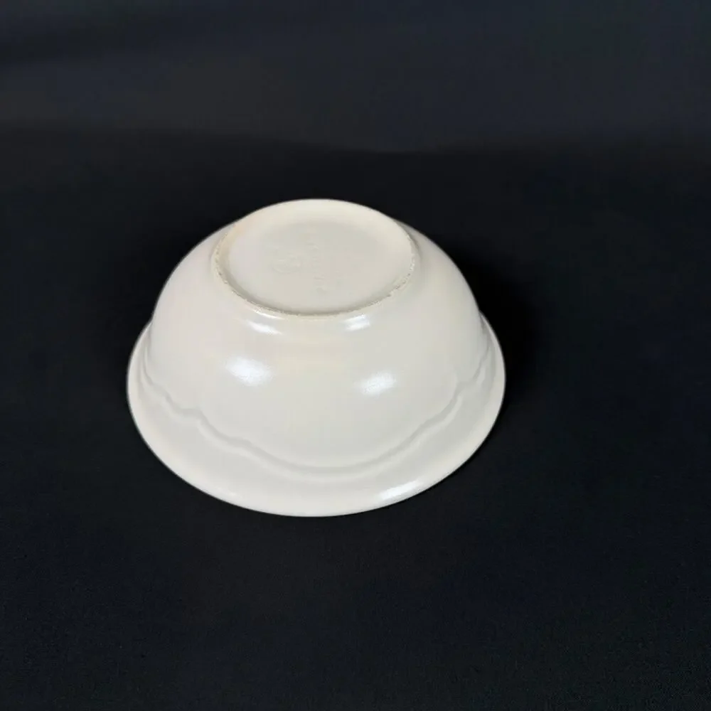 Lot of 4 Pfaltzgraff White Scalloped Plates & Bowl Made in USA